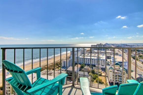 Ocean City Condo with Balcony - Steps to Beach!